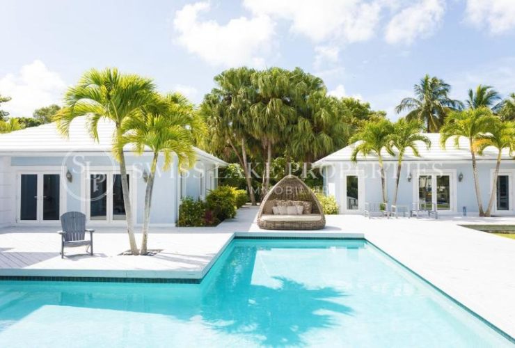 Superb property at Lyford Cay